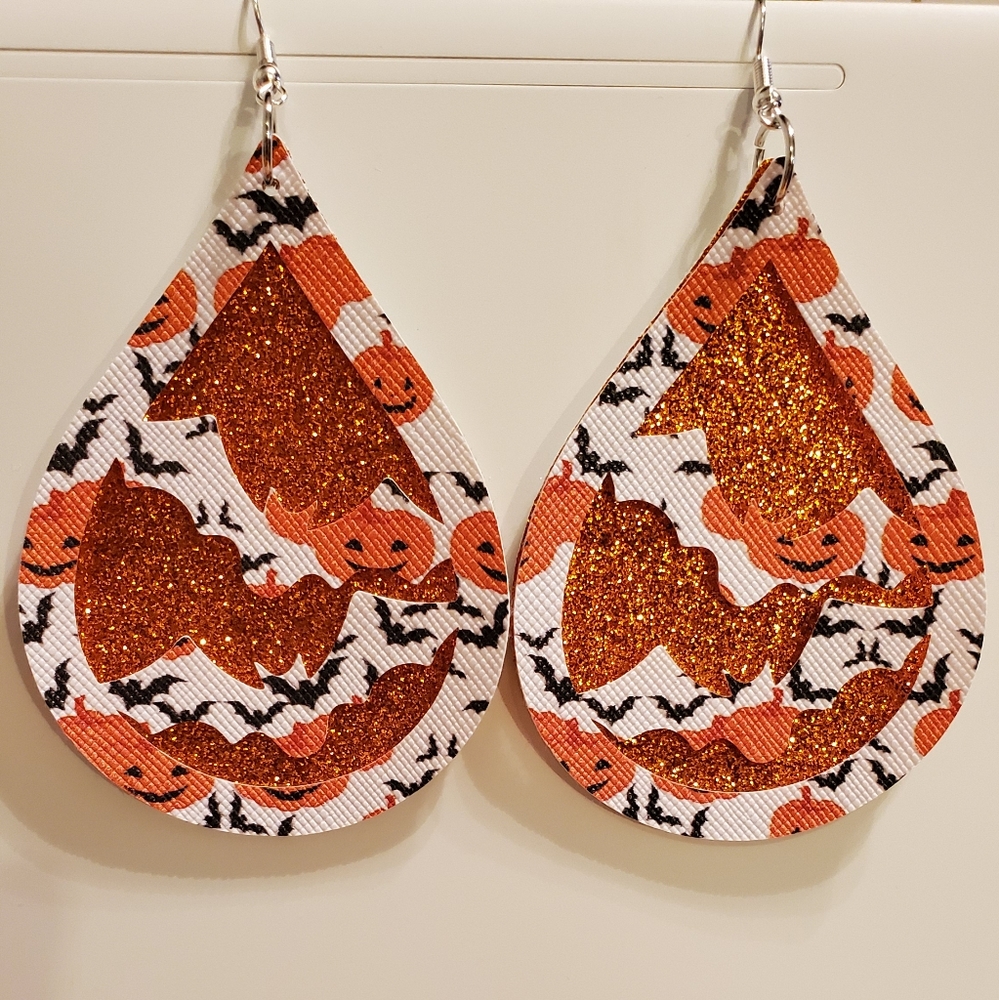 Batty earrings